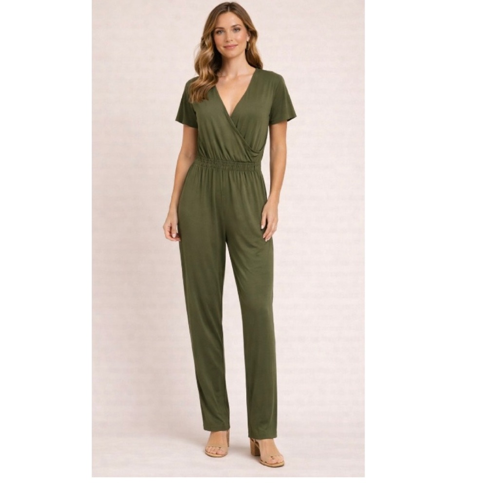 🍋 Trovare Olive Green Surplice V-Neck Elastic Waist Jumpsuit NWT M